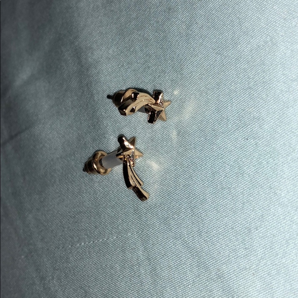 gold shooting star earrings